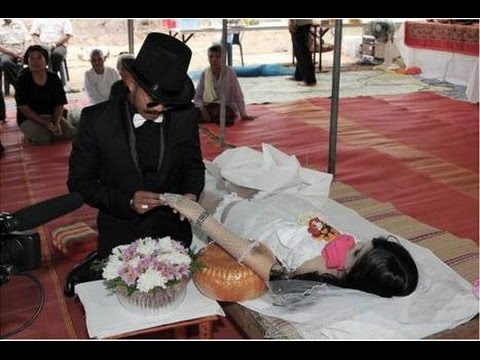 遺体の花嫁と挙式