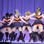 ロシアの女子学生が踊る超エロいダンス動画！