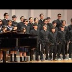 沖縄の宮古高校でクラス全員がサングラス姿で合唱祭！その理由とは？